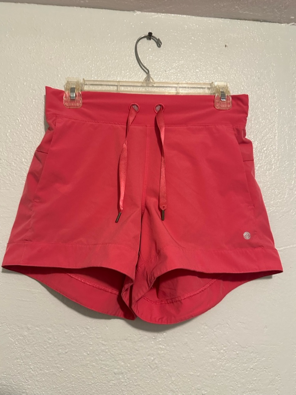 Apana Women’s Coral Athletic Shorts with Drawstring Size Medium